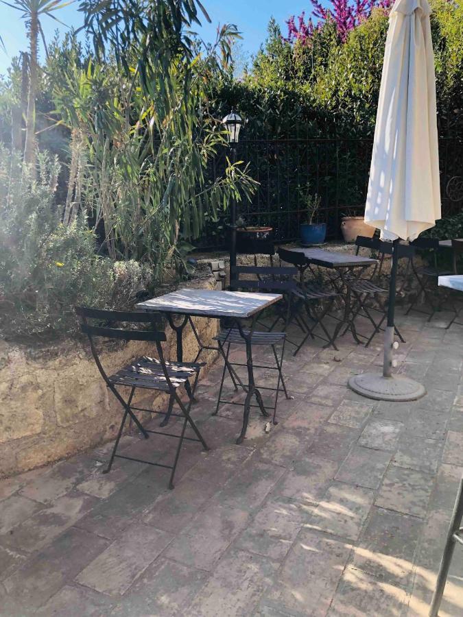 Au Bout Du Pre Hotell Pézenas Eksteriør bilde